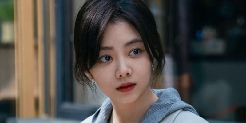 Học vấn và kinh nghiệm làm việc của Linh Trần